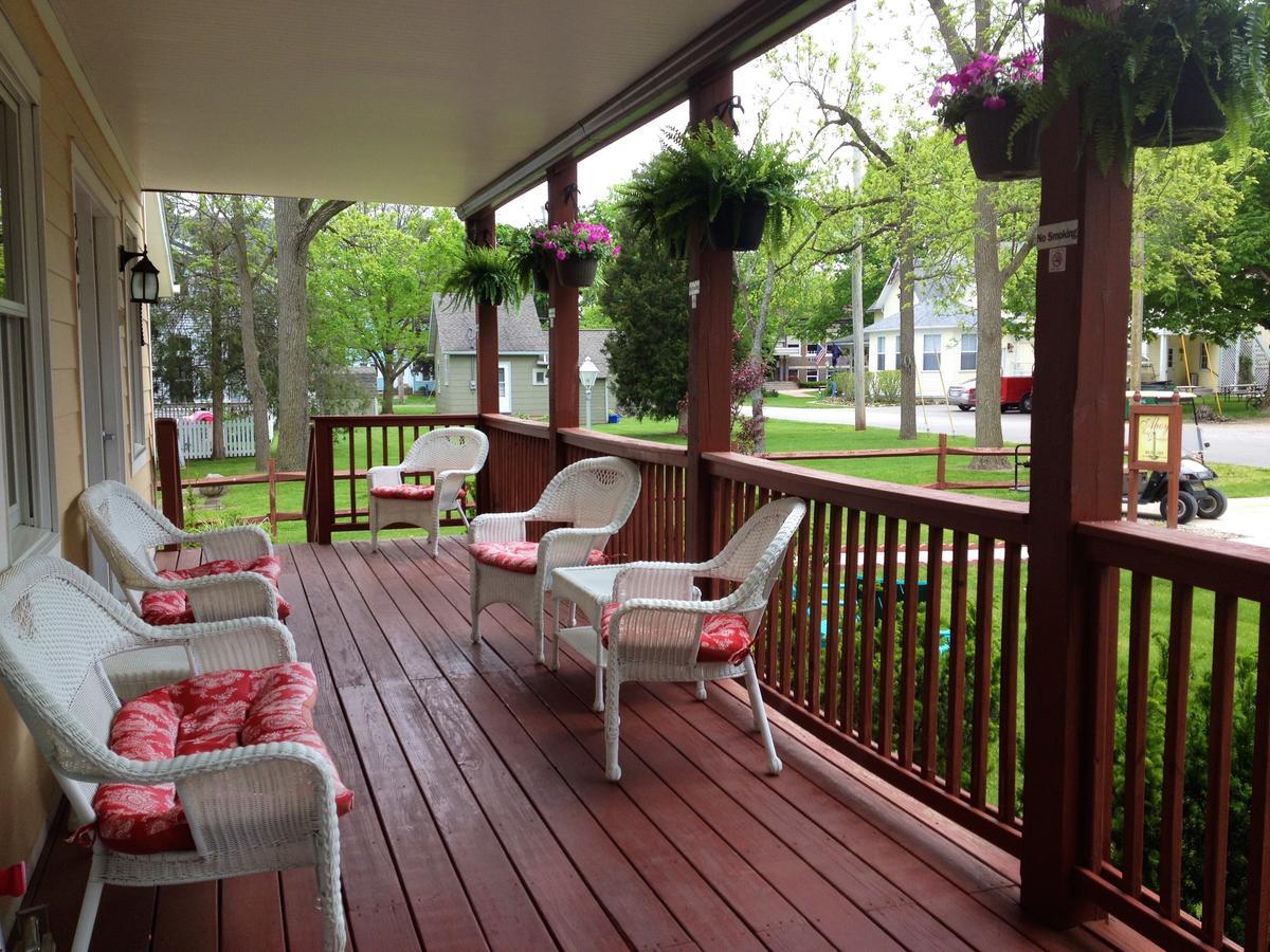 Ahoy Inn Guesthouse Put-in-Bay Exteriör bild